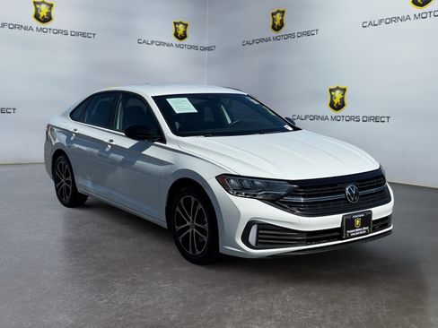 Used 2022 Volkswagen Jetta Sport FWD image 7