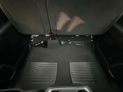 Used 2023 Chevrolet Silverado 1500 LT w/ Z71 Off-Road Package image 30