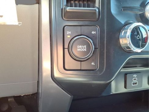 Used 2025 Ford F150 XLT w/ Equipment Group 301A Standard AWD/4WD image 22