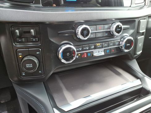 New 2026 Ford F350 Platinum w/ FX4 Off-Road Package image 23