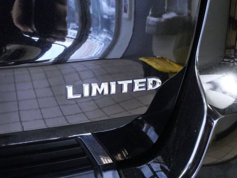 Used 2018 Jeep Grand Cherokee Limited w/ Trailer Tow Group IV AWD/4WD image 7
