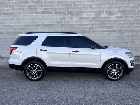Used 2016 Ford Explorer Sport w/ Equipment Group 401A image 6