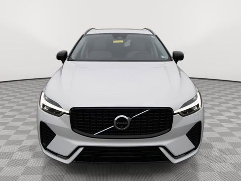 Used 2024 Volvo XC60 T8 Plus w/ Climate Package AWD/4WD image 2