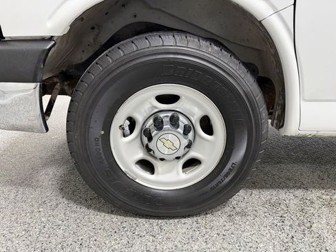 Used 2016 Chevrolet Express 3500 LT w/ LT Preferred Equipment Group image 20