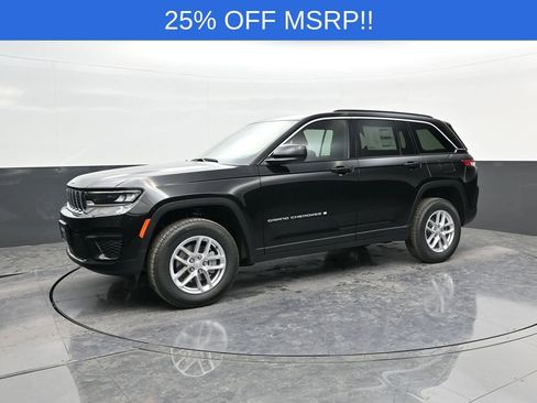 New 2025 Jeep Grand Cherokee Laredo X w/ Luxury Tech Group I AWD/4WD image 3