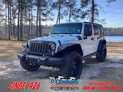 Used 2015 Jeep Wrangler Unlimited Rubicon w/ Connectivity Group image 1