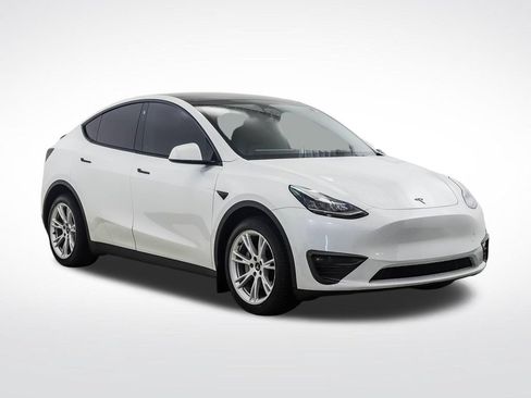 Used 2023 Tesla Model Y Long Range AWD/4WD image 7