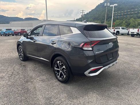 Used 2023 Kia Sportage EX AWD/4WD image 3