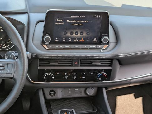 Certified 2025 Nissan Rogue S FWD image 12