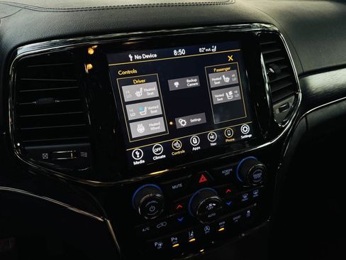 Used 2021 Jeep Grand Cherokee High Altitude AWD/4WD image 18
