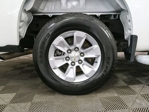 Used 2025 Chevrolet Silverado 1500 W/T RWD image 14