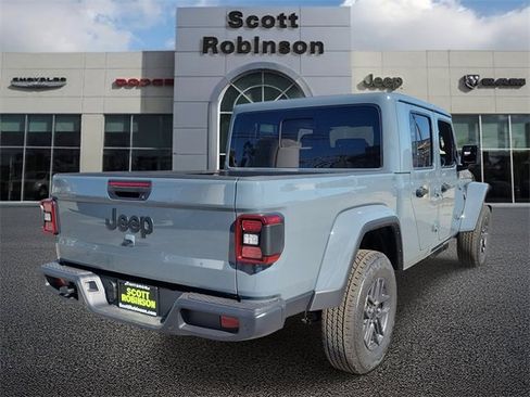 New 2026 Jeep Gladiator Sport image 4