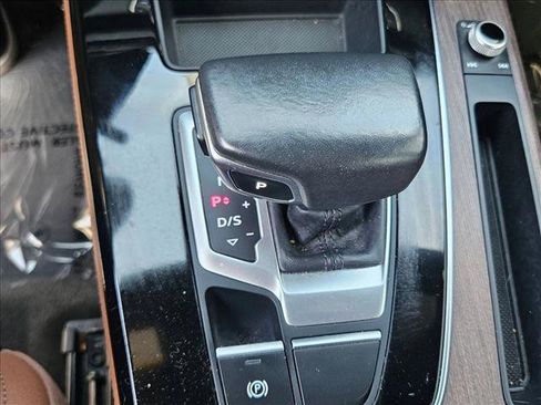 Used 2021 Audi Q5 Prestige w/ Prestige Package AWD/4WD image 12