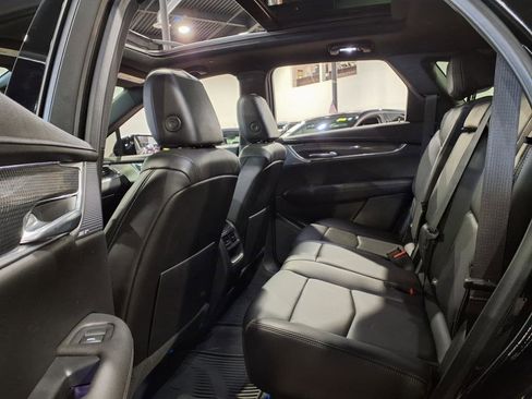 Used 2023 Cadillac XT5 Sportv w/ Technology Package image 16