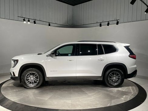 Used 2025 GMC Acadia Elevation image 15