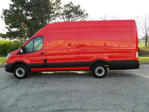 Used 2020 Ford Transit 250 148 High Roof Extended w/ Load Area Protection Package image 4