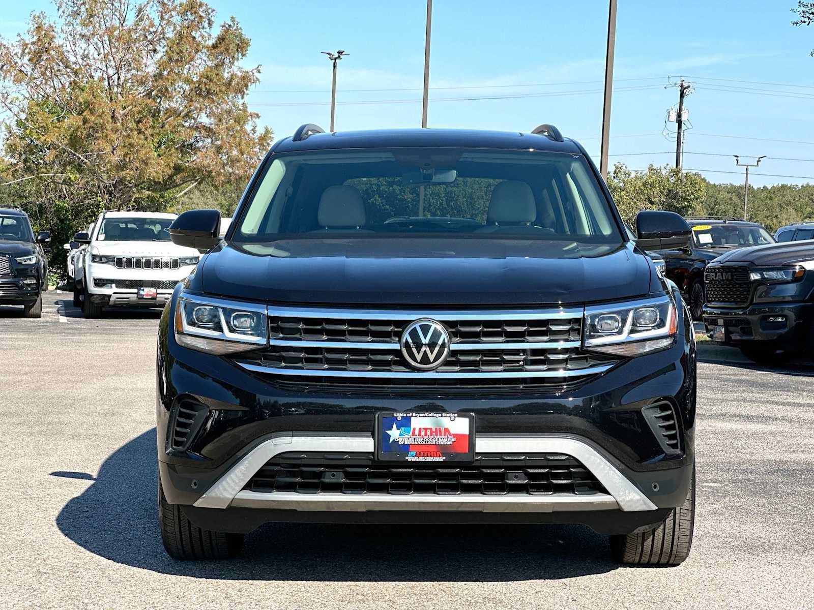 Used 2022 Volkswagen Atlas SE w/ Panoramic Sunroof Package AWD/4WD image 10