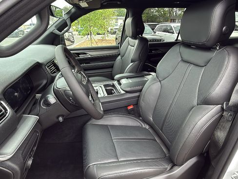 New 2026 Jeep Grand Wagoneer L 4WD image 13