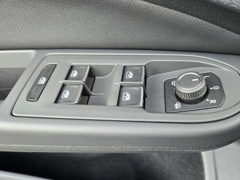 Used 2024 Volkswagen GTI Autobahn image 25