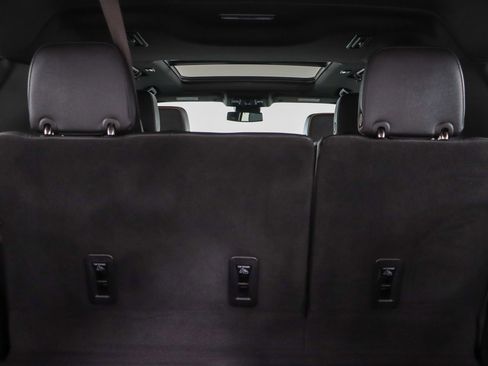 Used 2023 GMC Yukon XL AT4 image 34