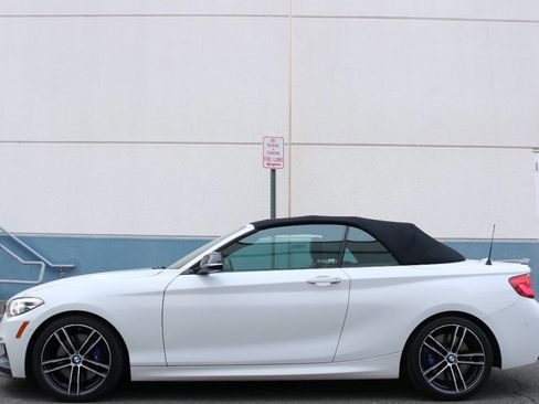 Used 2018 BMW M240i M240i 2dr Convertible image 8