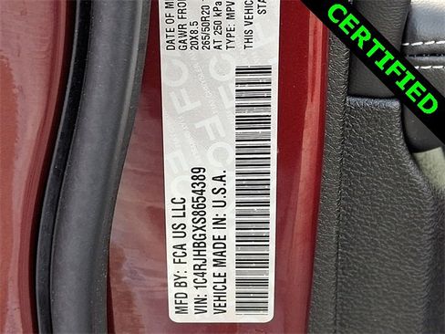 Used 2025 Jeep Grand Cherokee Limited w/ Black Appearance Package image 26