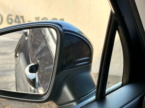 Used 2022 Volkswagen Tiguan SE image 37