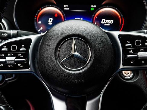Used 2023 Mercedes-Benz C 300 4MATIC Coupe image 33