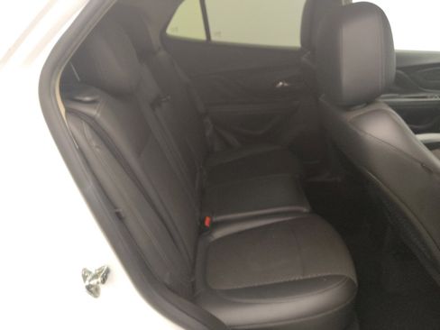 Used 2020 Buick Encore Preferred FWD image 19