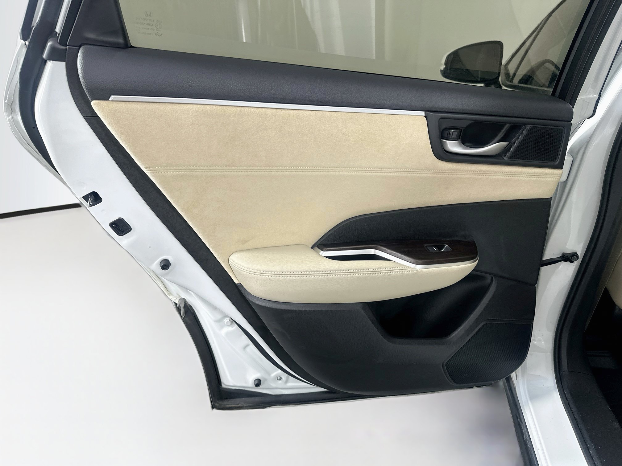 Used 2018 Honda Clarity Touring image 25
