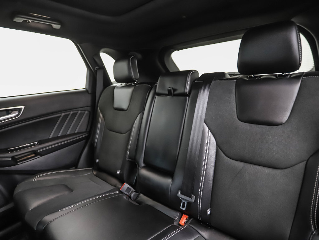 Used 2019 Ford Edge ST w/ Equipment Group 401A AWD/4WD image 24