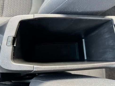 Used 2023 Chevrolet Bolt LT image 23