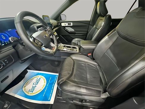 Used 2022 Ford Explorer ST w/ Equipment Group 401A AWD/4WD image 12