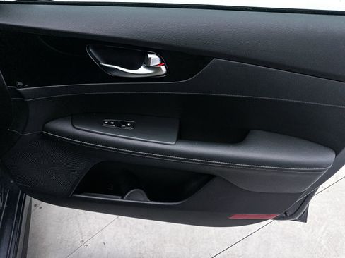 Used 2023 Kia Forte GT-Line w/ GT-Line Premium Package FWD image 28