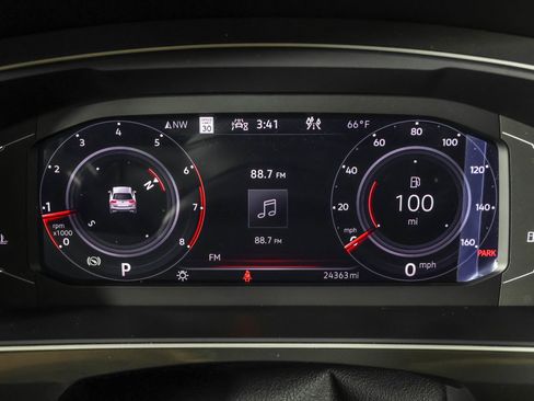 Used 2024 Volkswagen Tiguan SEL R-Line image 30