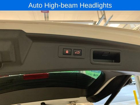 Used 2023 Subaru Forester Touring AWD/4WD image 17