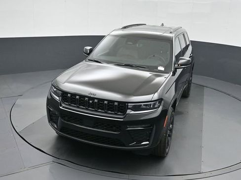 New 2026 Jeep Grand Cherokee L Limited image 38