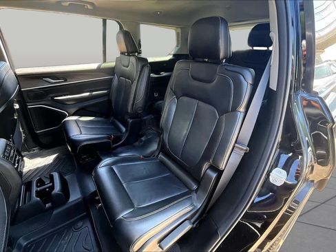 Used 2021 Jeep Grand Cherokee L Limited RWD image 21