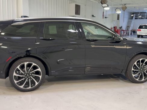 New 2026 Lincoln Nautilus Black Label image 2