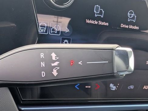 New 2026 Chevrolet Equinox EV LT image 21