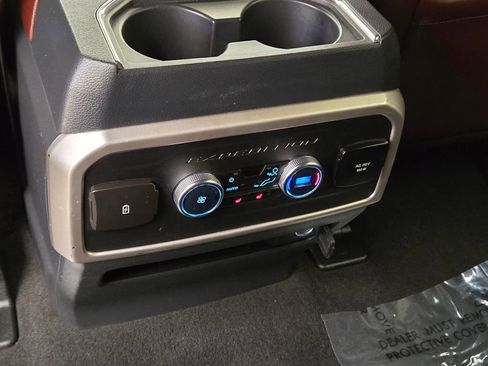 Used 2024 Ford Expedition Max Limited image 22