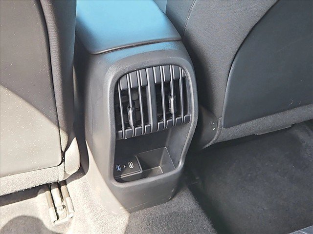 Used 2025 Hyundai Kona SEL FWD image 16