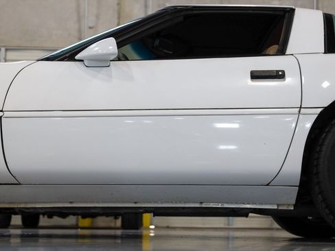 Used 1993 Chevrolet Corvette Coupe image 20