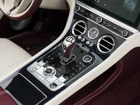 Used 2020 Bentley Continental GT image 61