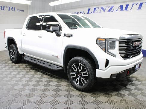 Used 2024 GMC Sierra 1500 AT4 image 3