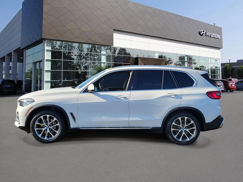 Used 2019 BMW X5 xDrive40i w/ Convenience Package AWD/4WD image 3