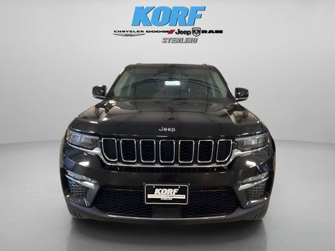 Used 2023 Jeep Grand Cherokee Limited image 2