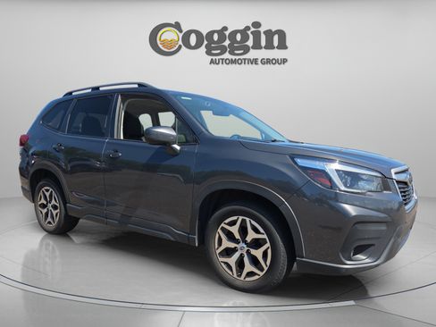 Used 2021 Subaru Forester Premium AWD/4WD image 7