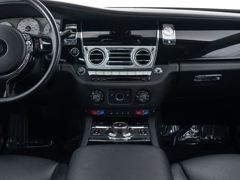 Certified 2017 Rolls-Royce Ghost image 33