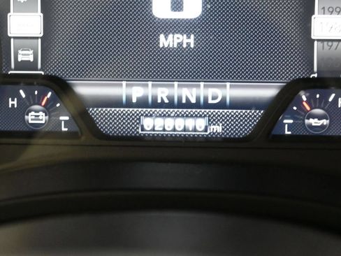Used 2022 RAM 1500 Big Horn AWD/4WD image 16